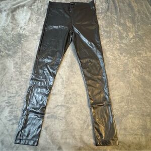 Boohoo Glossy Black Faux Leather Pants

#1337